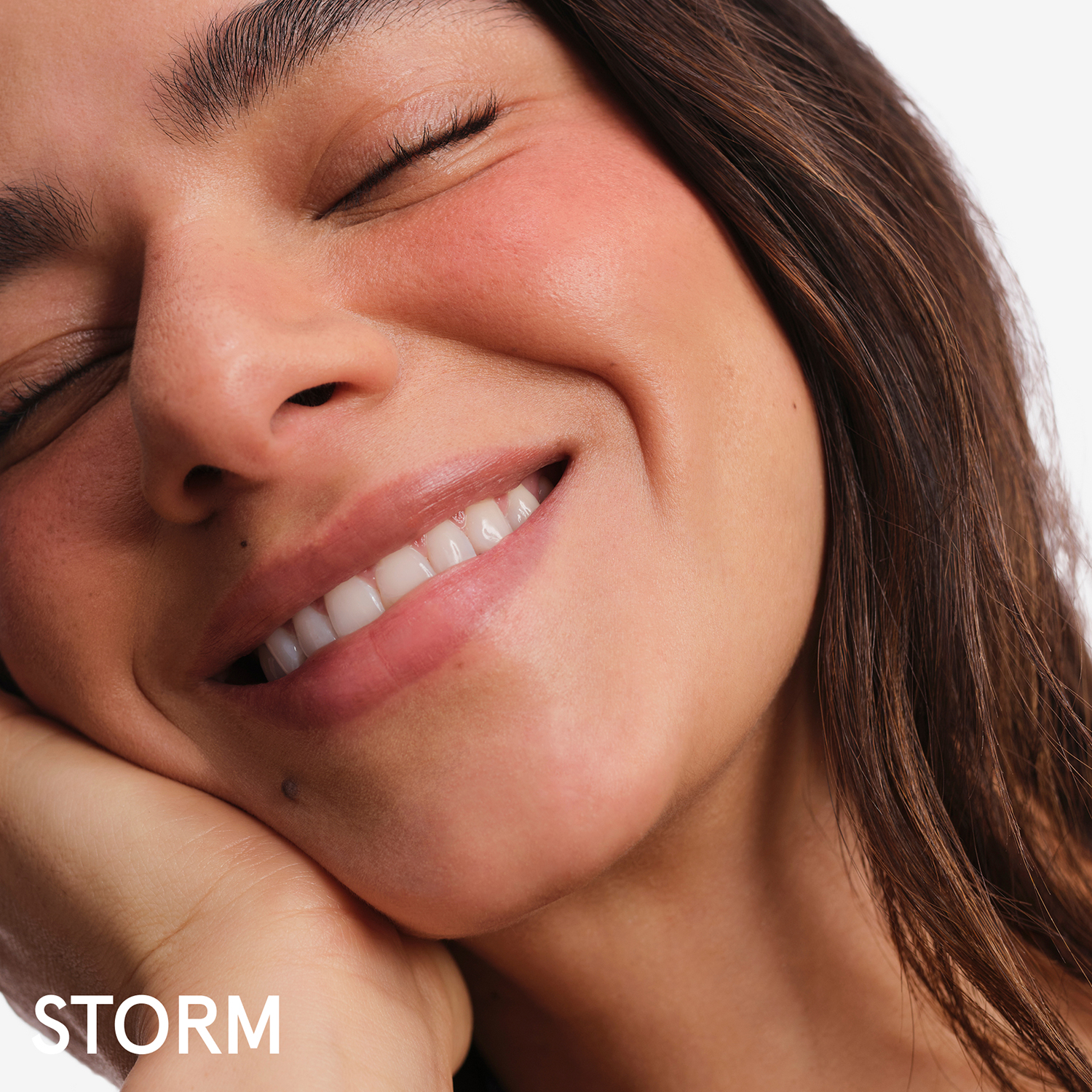 CLOUD PAINT PLUSH BLUSH (RUBOR EN POLVO)